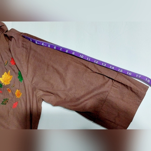 ⭐️5/$25 Brown Vtg Collections Etc Embroidered Fall Leaves Button Down 3/4 Sleeve - Picture 8 of 8